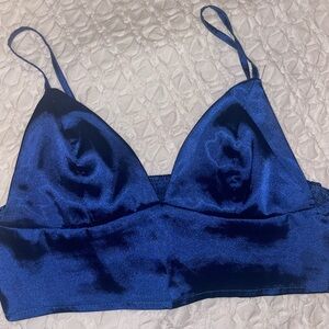Cropped navy blue satin top